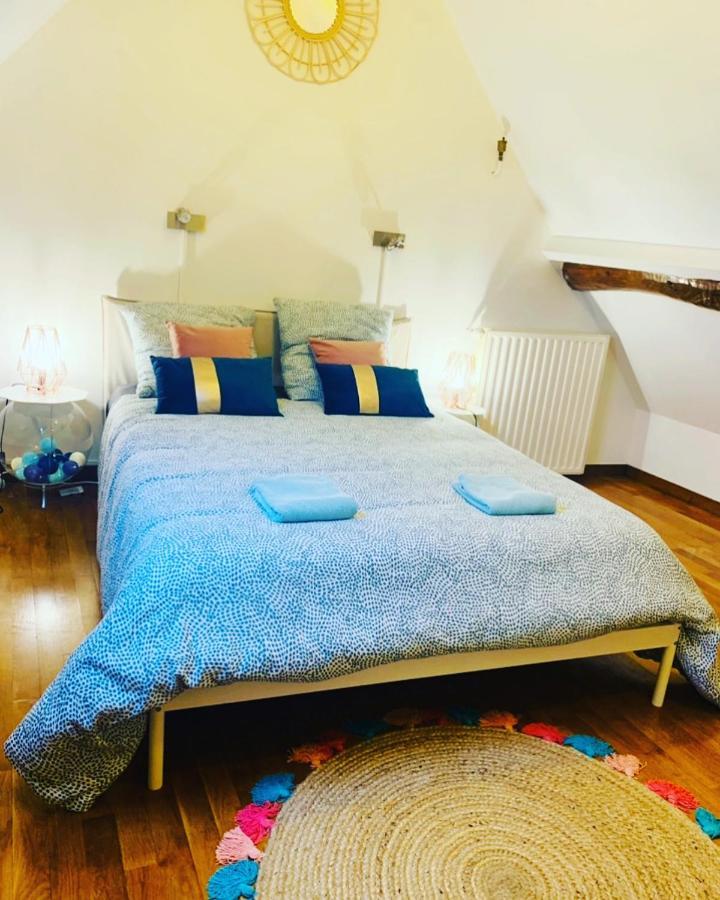 Cosy Studio Design With Modern Bathroom Vaureal エクステリア 写真