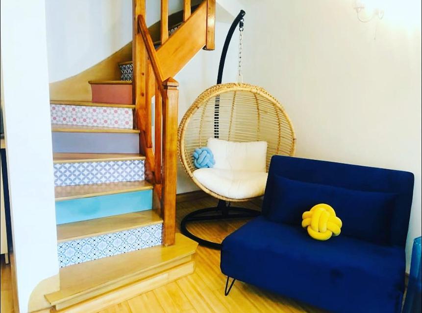 Cosy Studio Design With Modern Bathroom Vaureal エクステリア 写真